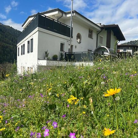 Haus Abendrot Lägenhet Sankt Anton am Arlberg Exteriör bild