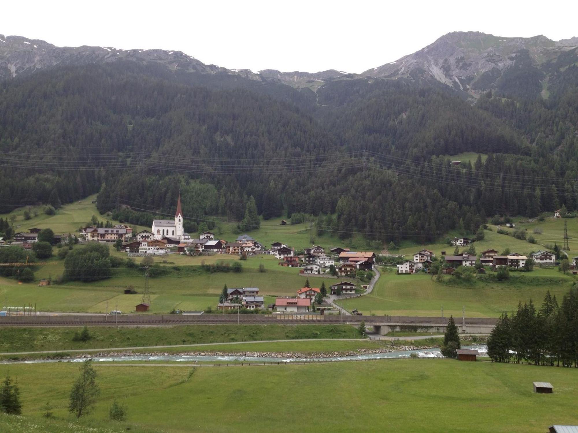 Haus Abendrot Lägenhet Sankt Anton am Arlberg Exteriör bild