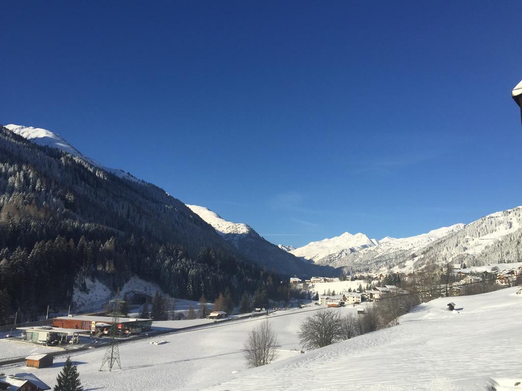 Haus Abendrot Lägenhet Sankt Anton am Arlberg Rum bild