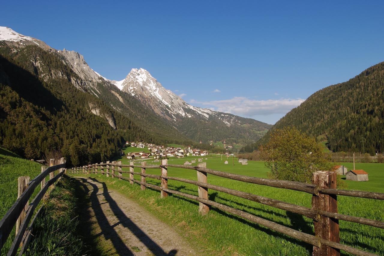Haus Abendrot Lägenhet Sankt Anton am Arlberg Exteriör bild