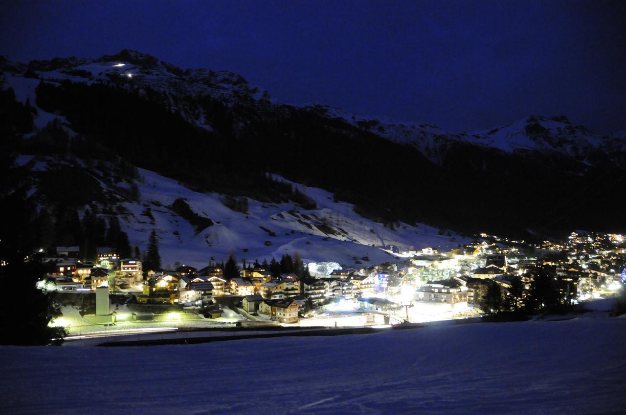 Haus Abendrot Lägenhet Sankt Anton am Arlberg Exteriör bild